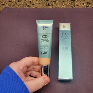 NIB IT Cosmetics CC+ Natural Matte Foundation SPF 40-Light Neutral